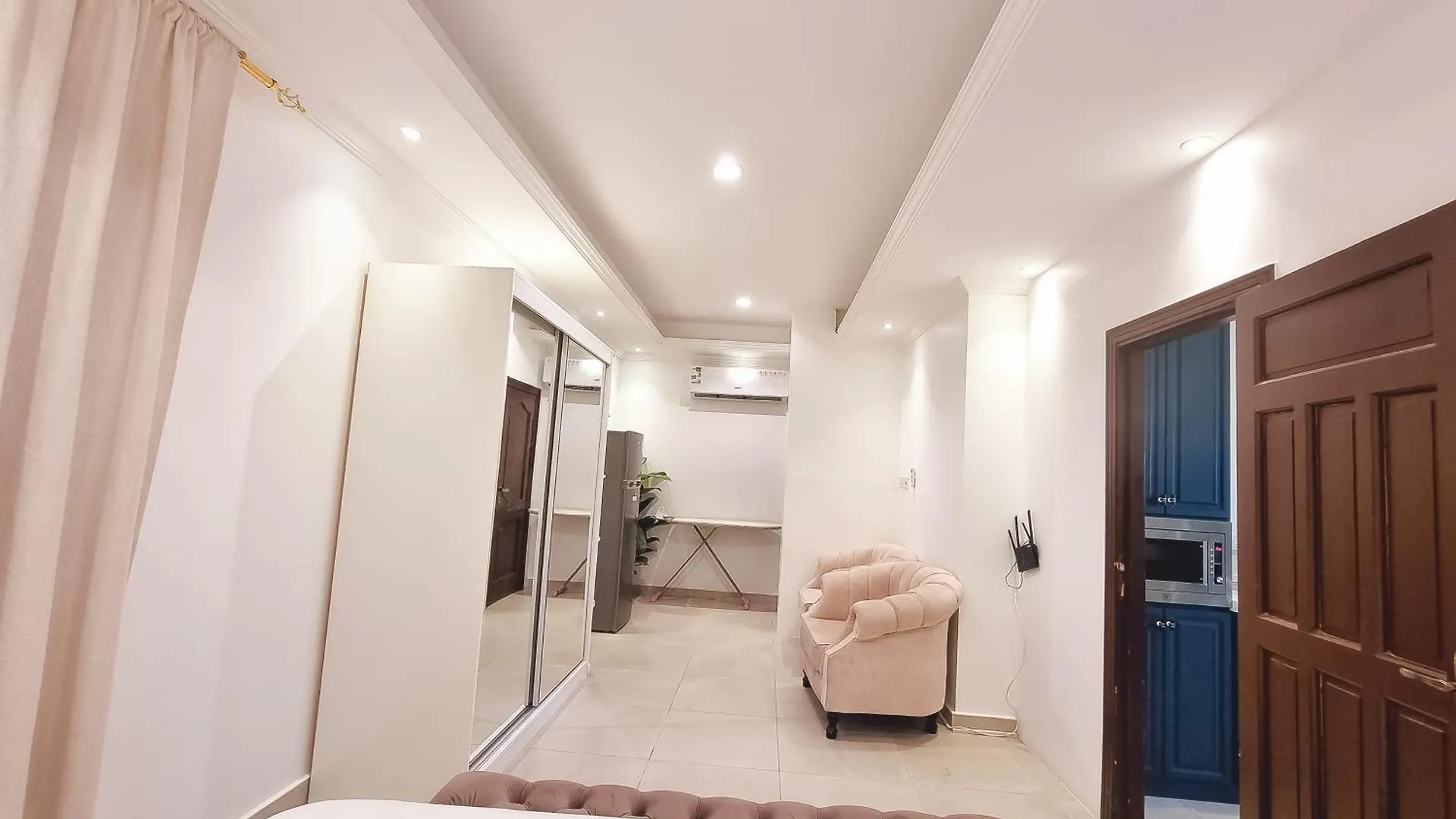 Hometel An Nahdah1 جدة