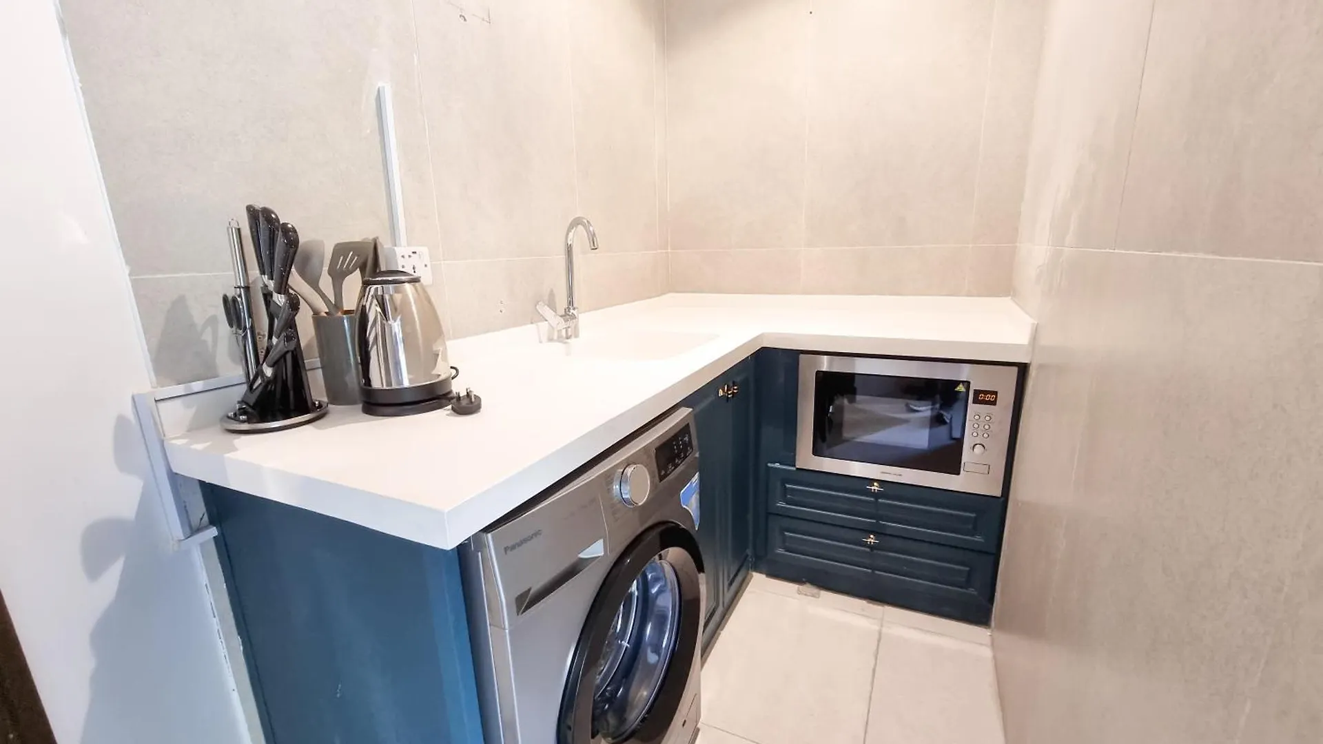 Hometel An Nahdah1 جدة