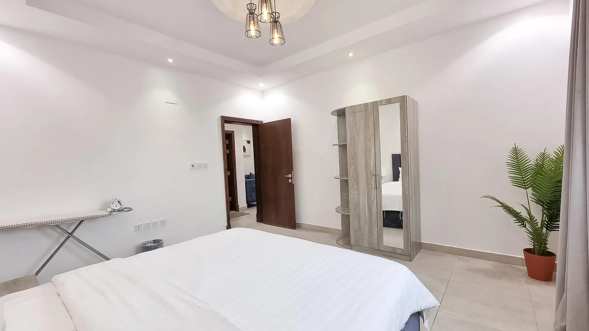 Hometel An Nahdah1 جدة 0*,