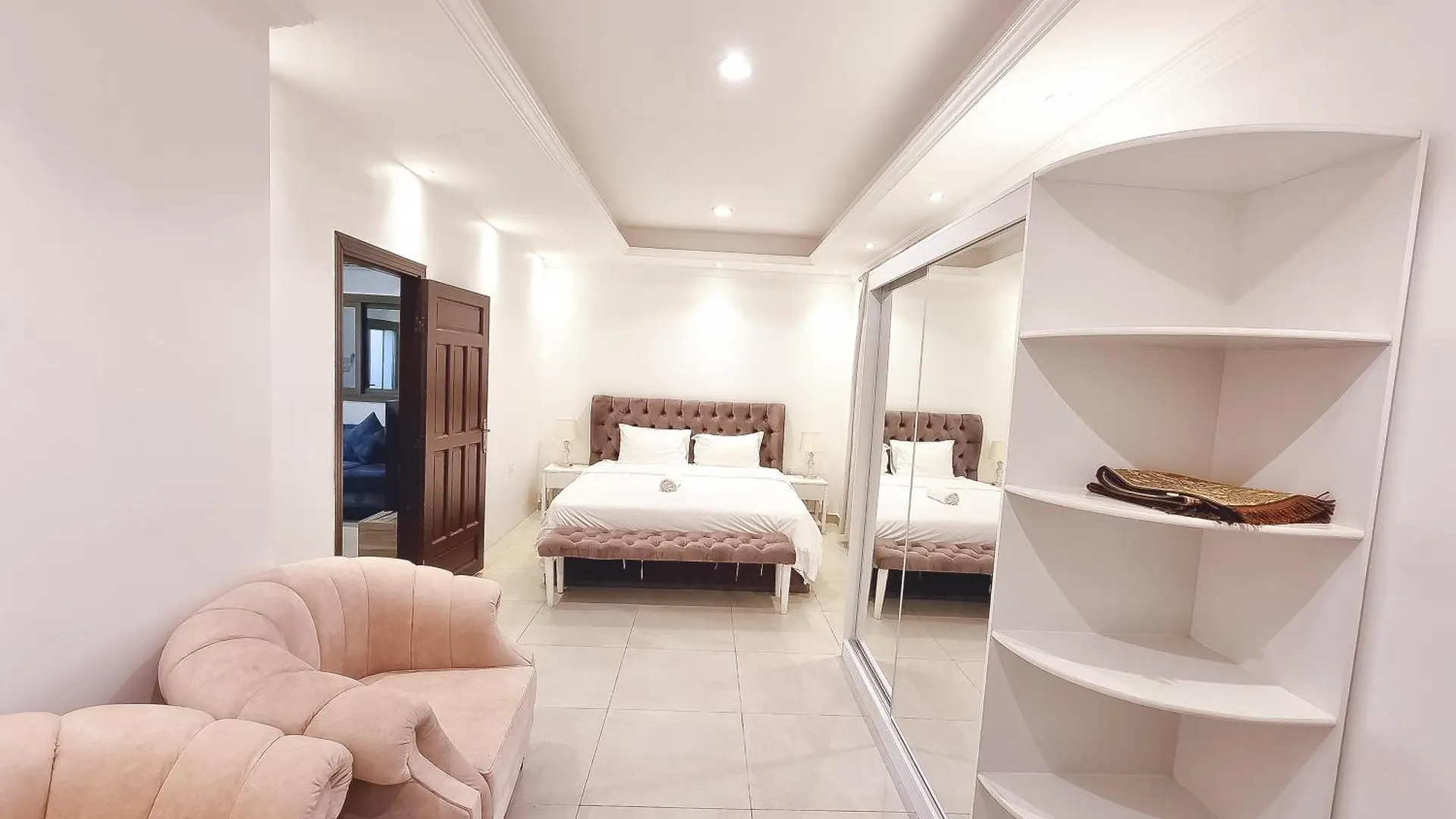 Hometel An Nahdah1 جدة 0*,