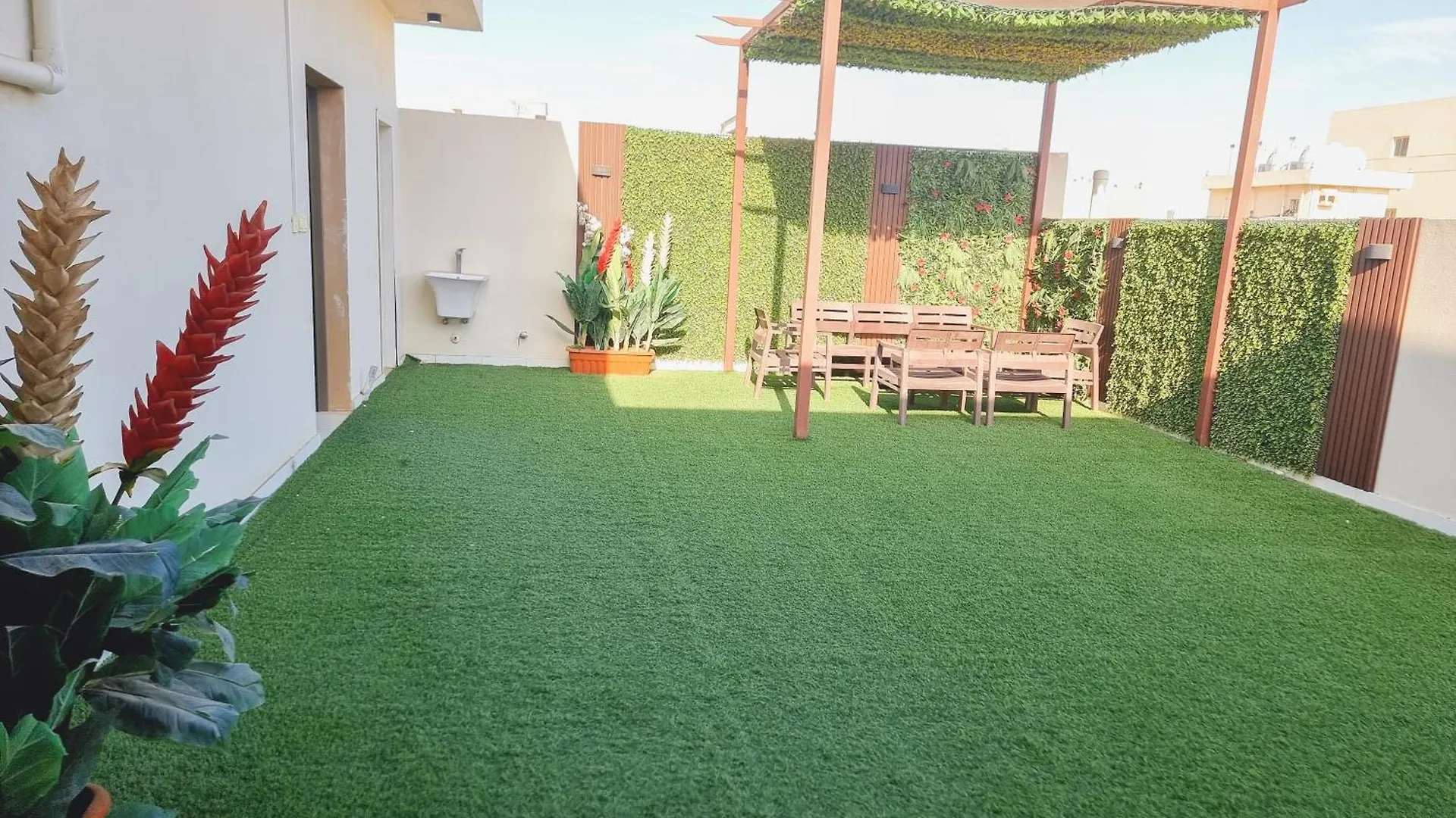 Hometel An Nahdah1 جدة