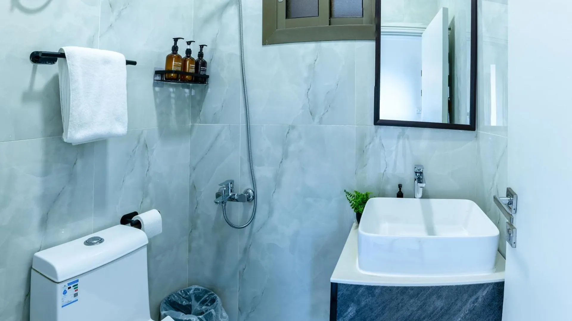 Hometel An Nahdah1 Jeddah Apartment